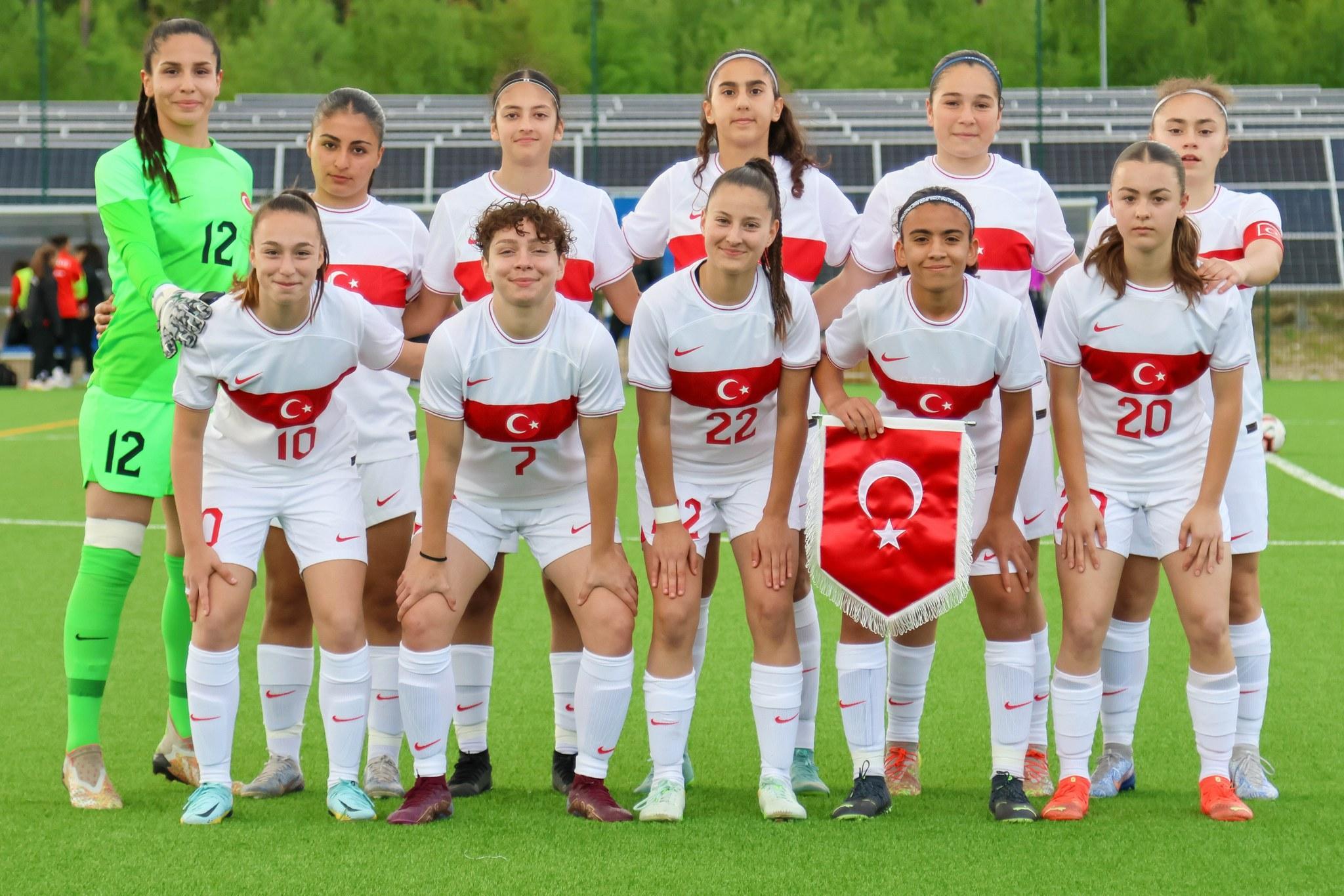U16 Kız Milli Takımı Yunanistan'ı 3-0 Mağlup Etti - Spordan Haberler image 3OX9QW3EYM U16 Kız Milli Takımı Yunanistan'ı 3-0 Mağlup Etti