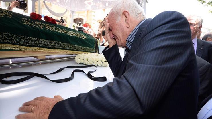 Ali Şen Hastaneye Kaldırıldı: Sağlık Durumu İyi - Spordan Haberler image 98BN3KVQSH Ali Şen Hastaneye Kaldırıldı: Sağlık Durumu İyi