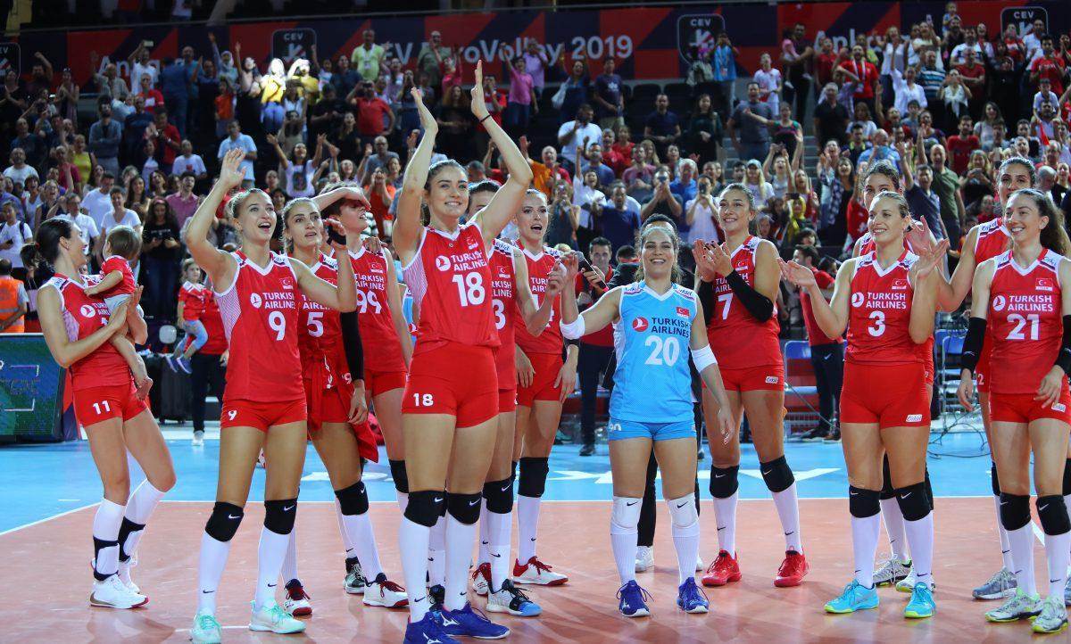 image CL5FYE0U7I Türkiye Voleybol Federasyonu'ndan Antrenörlere Teşekkür