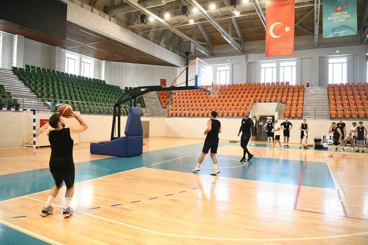 image CQ8KLEQLV1 Çayırova Belediyesi Basketbol Takımı Sağlık Sponsoru Açıklandı