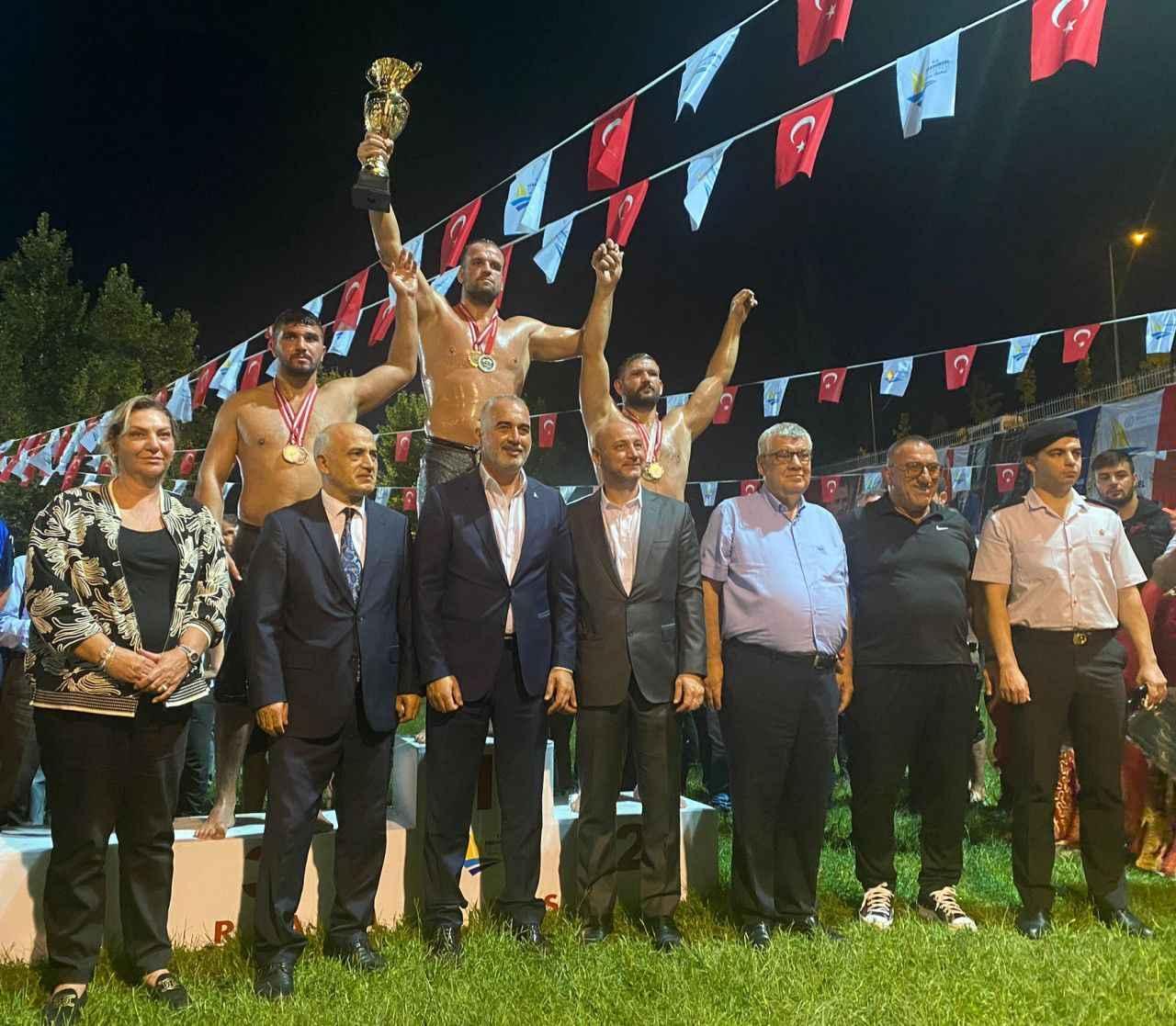 Karamürsel Yağlı Güreşleri: Geleneksel Spor Coşkusu - Spordan Haberler image UK7ZEHV4JO Karamürsel Yağlı Güreşleri: Geleneksel Spor Coşkusu