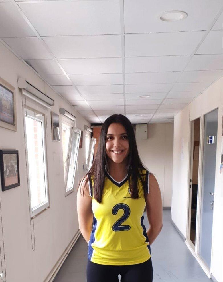 image W4NFHUR0XP Helin Kayıkçı Fenerbahçe Kadın Voleybol Takımında