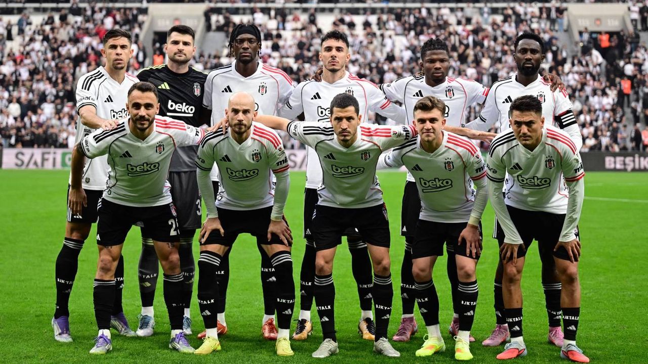 Beşiktaş, Fatih Karagümrük Deplasmanında Zafer Peşinde: Süper Lig Dev Mücadelesinin Muhtemel 11’leri - Spordan Haberler Beşiktaş, Fatih Karagümrük Deplasmanında Zafer Peşinde: Süper Lig Dev Mücadelesinin Muhtemel 11’leri