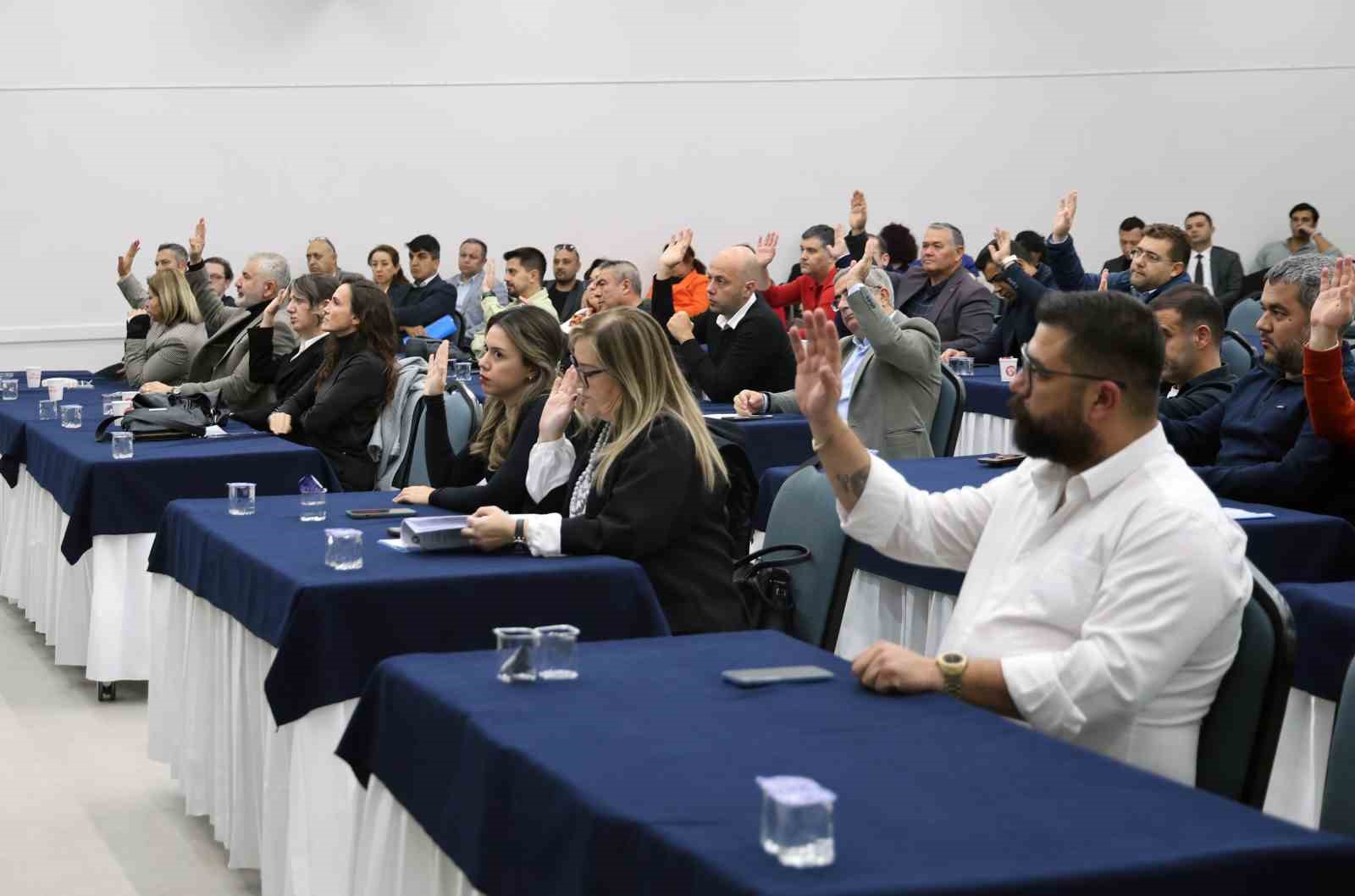 Menteşe Belediyesi’nden Yeşilyurt’un efsane başkanı Mehmet Güner’e vefa örneği