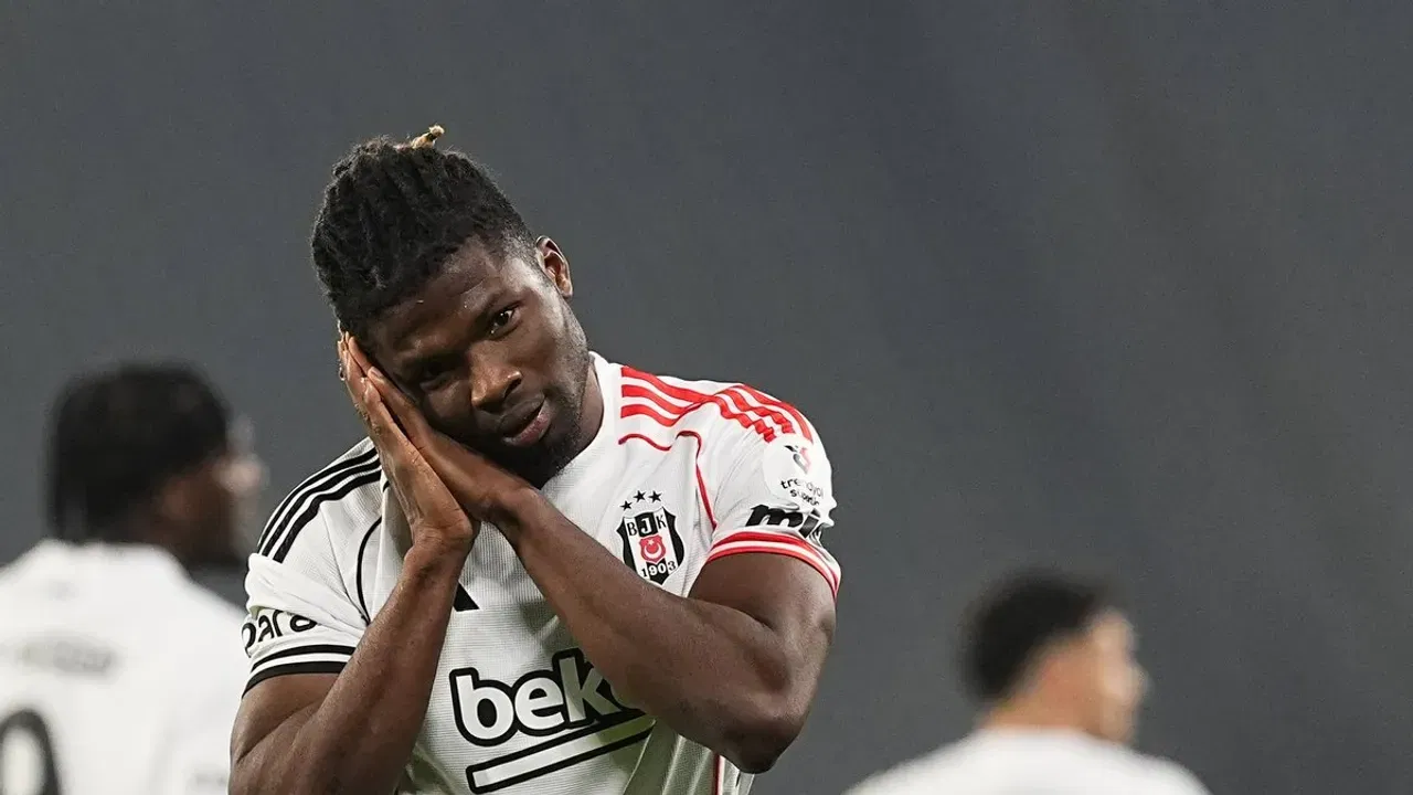Beşiktaş’ın Malili golcüsü Toure’den şampiyonluk yolunda umut aşılayan mesaj