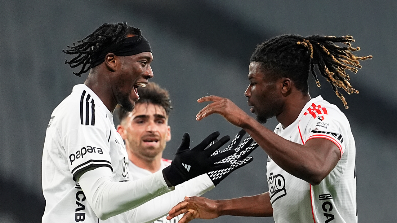 Beşiktaş’ın Deplasman Performansı Dikkat Çekiyor: 8 Maçta 14 Puan - Spordan Haberler Beşiktaş’ın Deplasman Performansı Dikkat Çekiyor: 8 Maçta 14 Puan