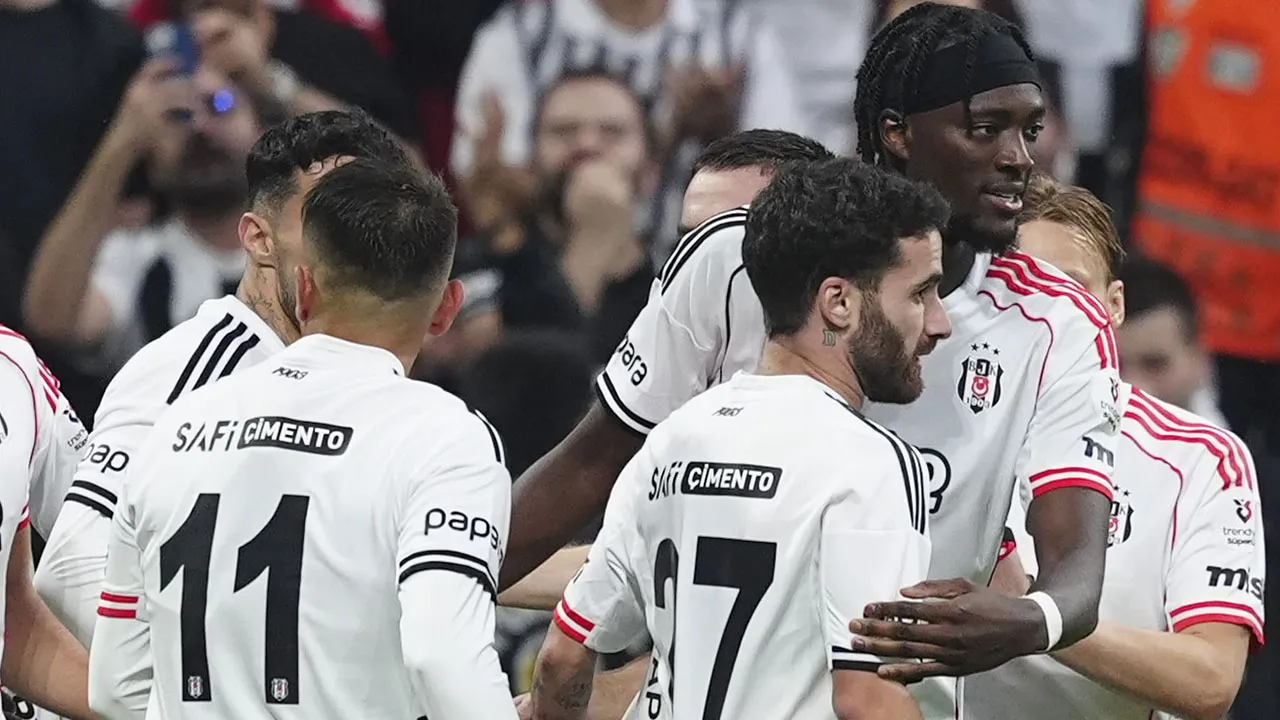Beşiktaş’ta Portekizli yıldız krizi sonrası flaş karar: Jota Silva için ocak ayrılığı gündemde - Spordan Haberler Beşiktaş’ta Portekizli yıldız krizi sonrası flaş karar: Jota Silva için ocak ayrılığı gündemde