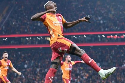 Galatasaray’ın Nijeryalı golcüsü Victor Osimhen fırtına gibi esiyor - Spordan Haberler Galatasaray’ın Nijeryalı golcüsü Victor Osimhen fırtına gibi esiyor