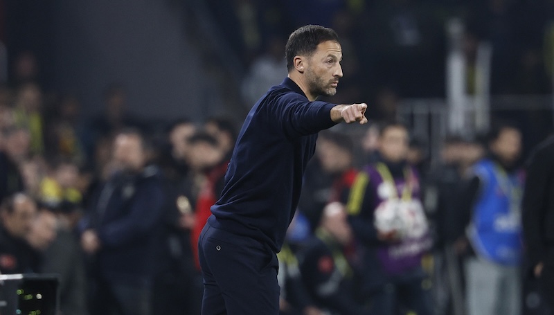 Tedesco’dan Galatasaray Maçı Yorumu: Fenerbahçe Bu Karşılaşmayı Kazanabilirdi