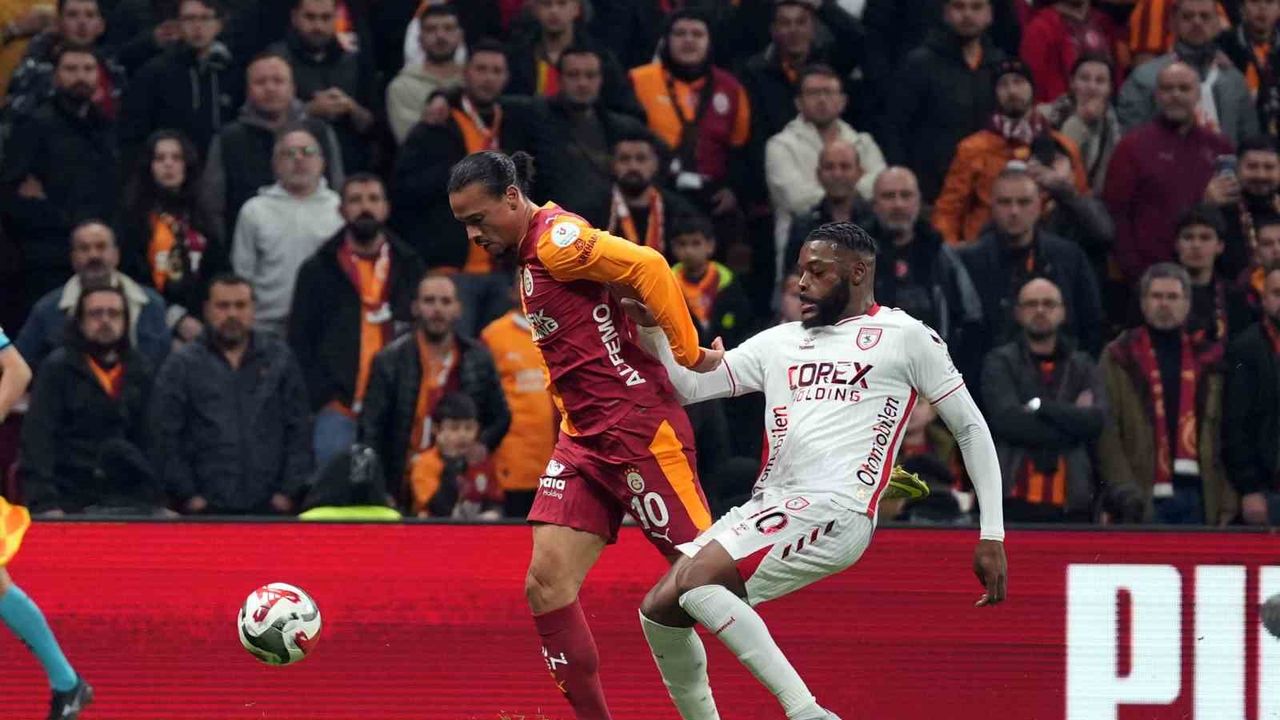Galatasaray Samsunspor’u Gol Dolu Maçta 3-2 Mağlup Etti (Trendyol Süper Lig 15. Hafta) - Spordan Haberler Galatasaray Samsunspor’u Gol Dolu Maçta 3-2 Mağlup Etti (Trendyol Süper Lig 15. Hafta)
